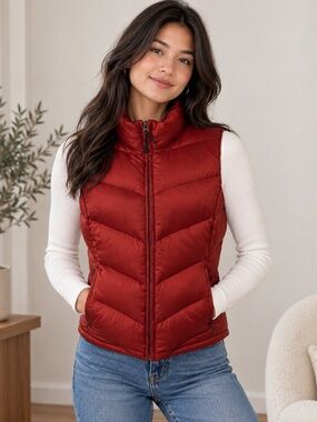EDDIE BAUER DOWN VEST